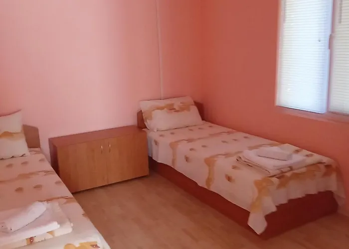 къща градината Krapets (Dobrich)