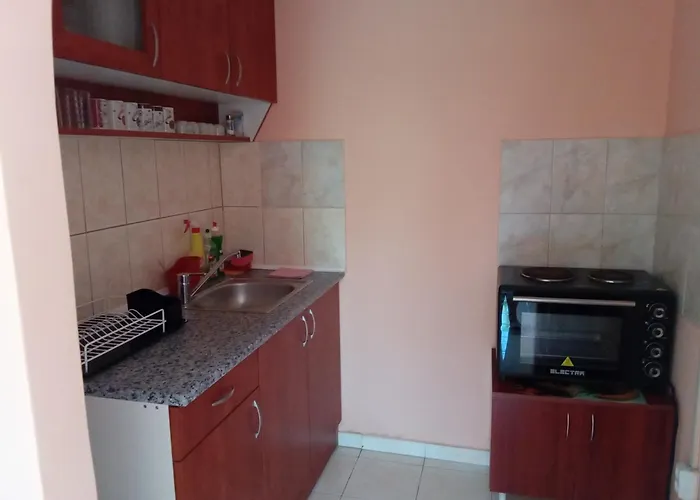 къща градината