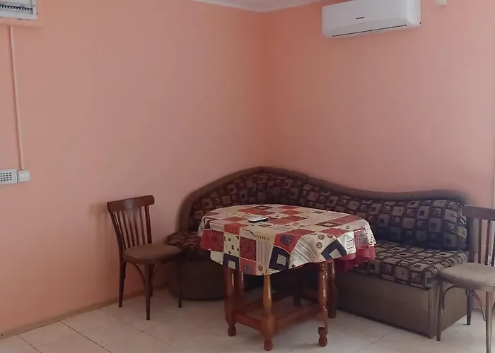 Feriehus къща градината