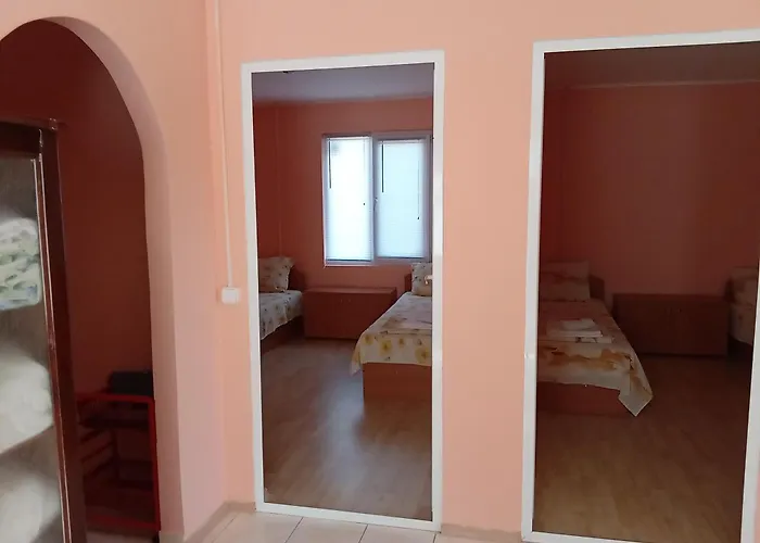 къща градината